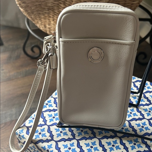 Coach Cream Unique Wristlet - Picture 1 of 5